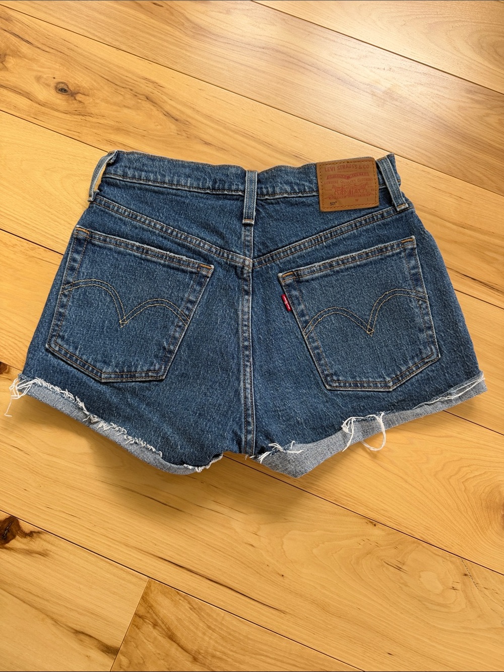 Levi’s 501 Women's Blue Denim Shorts Size 26